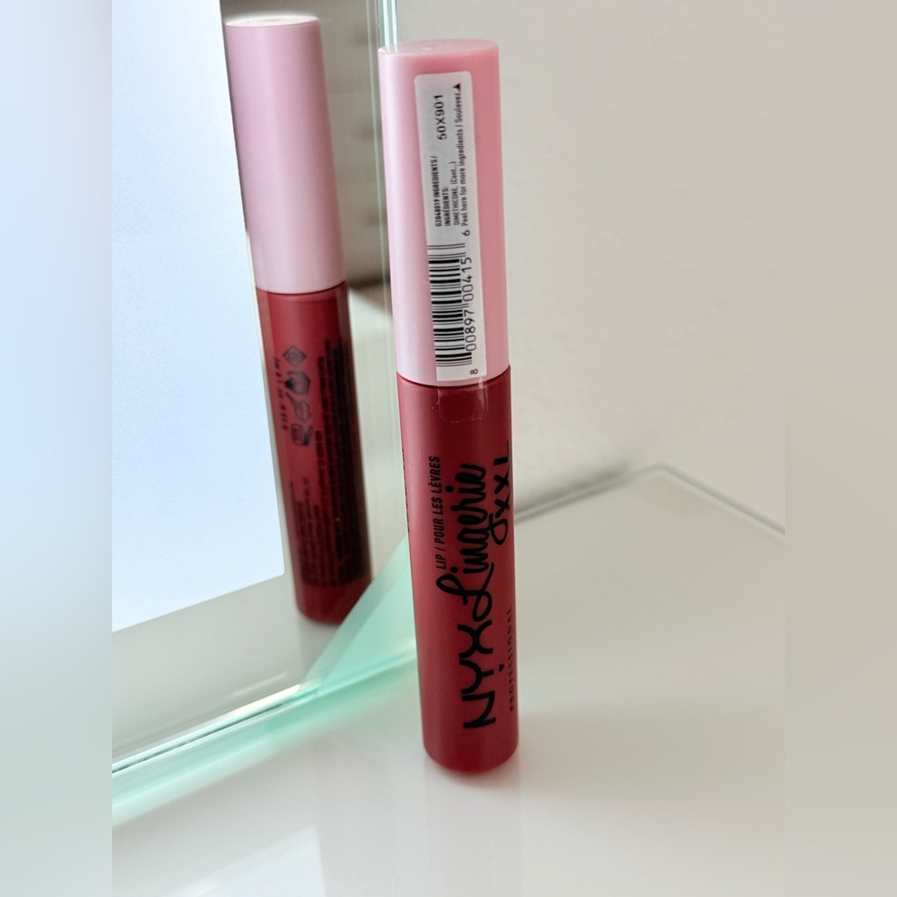 NYX Lip Lingerie XXL Matte Liquid Lipstick Rouge Strip & Tease